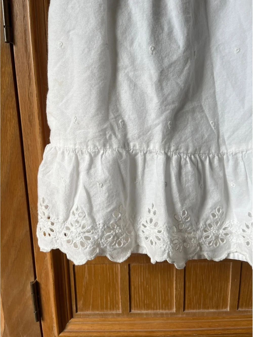 GAP Kids White Eyelet Dress Size Small